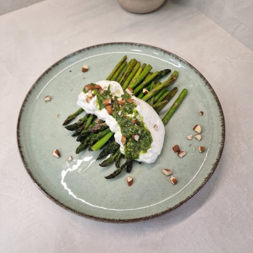 esparragos-trigueros-burrata-pesto