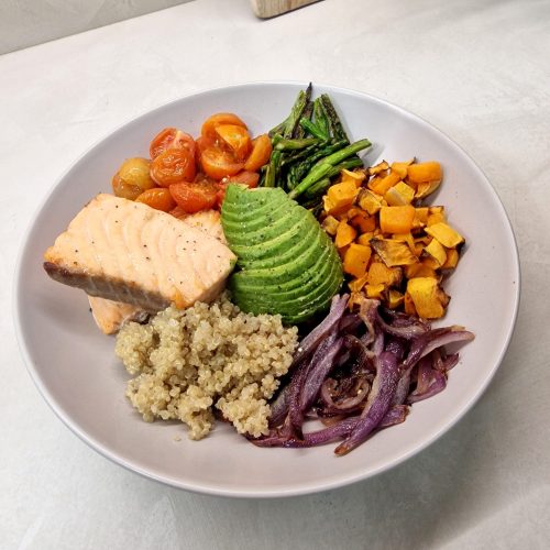 bowl-calabaza-salmon-quinoa