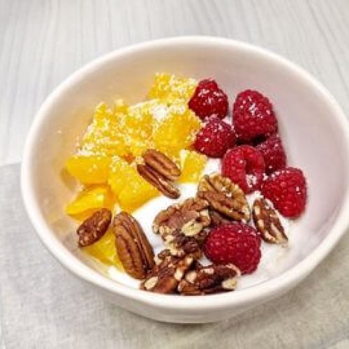desayuno-yogur-fruta